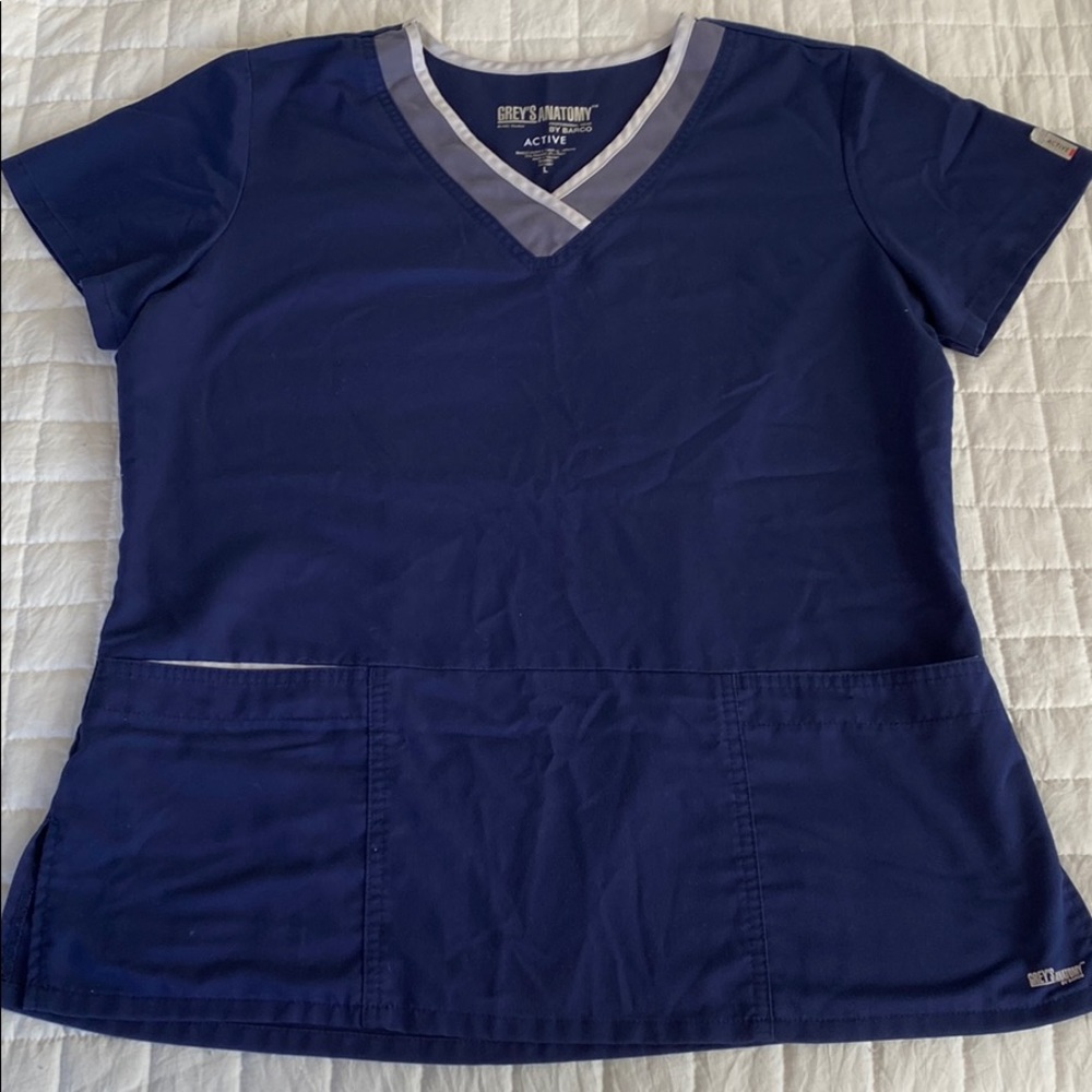 Greys Anatomy active scrub top